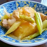 簡単味付けで旨♡じゃが芋とアスパラと豚肉の生姜煮